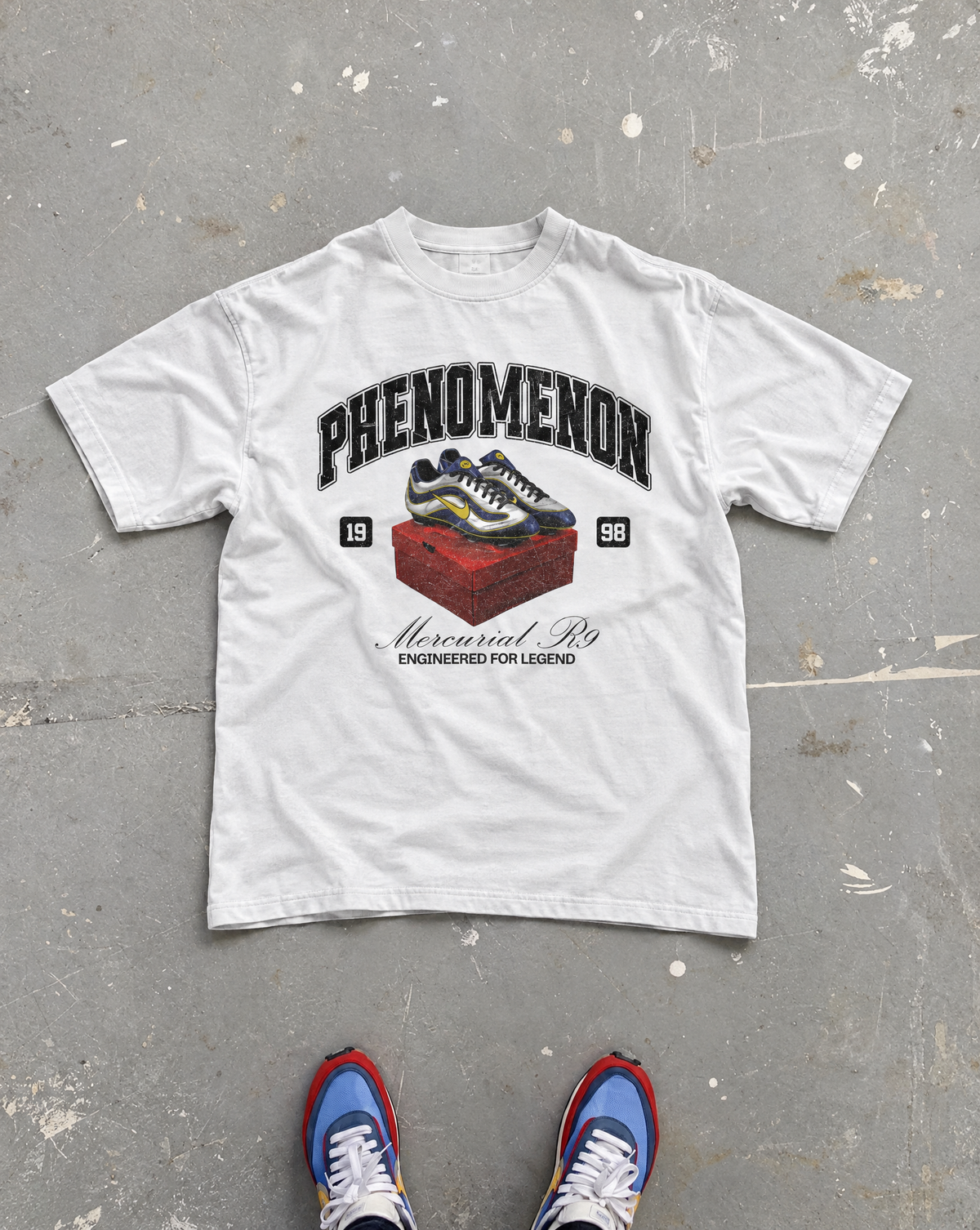 THE PHENOMENON SHOES OVERSIZED T-SHIRT