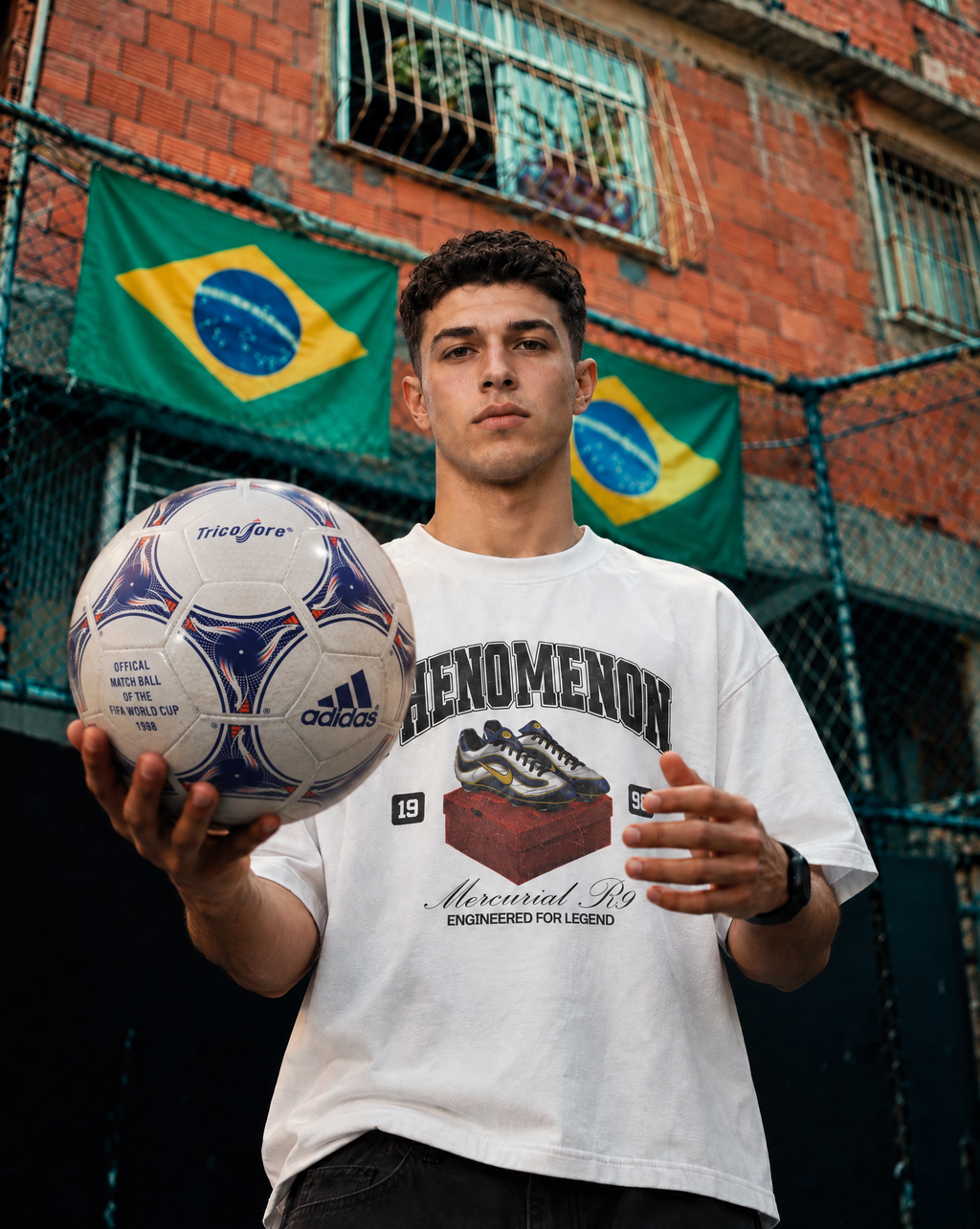 THE PHENOMENON SHOES OVERSIZED T-SHIRT